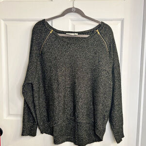 Bijou Bijou black with gold thread xl sweater zippers